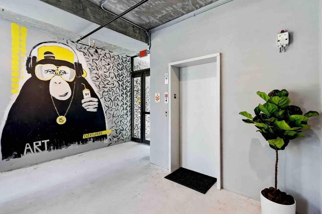 Pretty Rola 201 Luxury 1B1B W King Bed At Downtown Fort Lauderdale Exterior photo