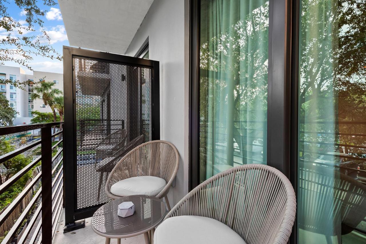 Pretty Rola 201 Luxury 1B1B W King Bed At Downtown Fort Lauderdale Exterior photo